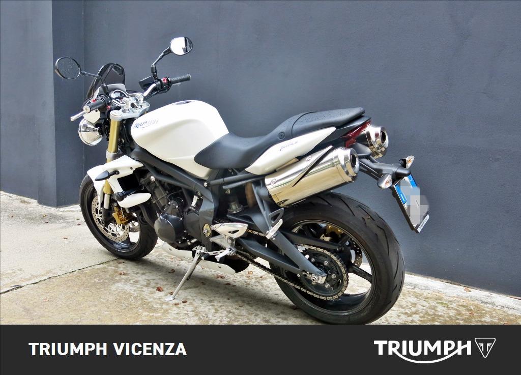 TRIUMPH Street Triple 675 