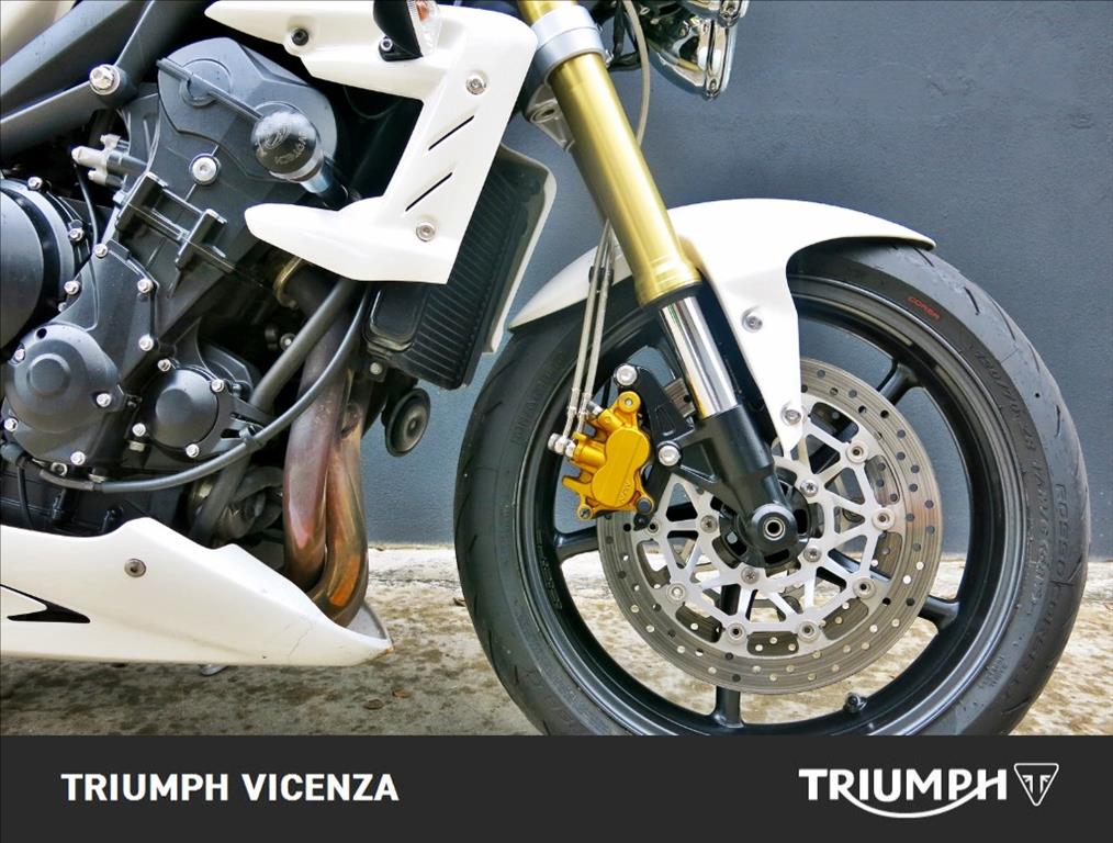 TRIUMPH Street Triple 675 