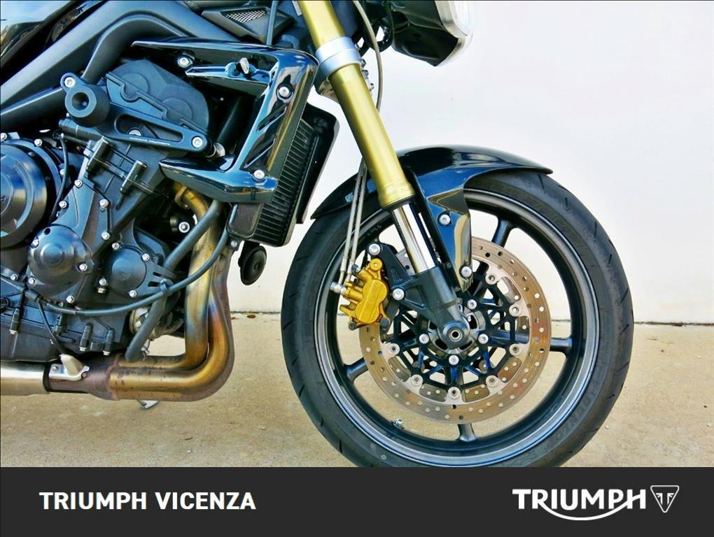 TRIUMPH Street Triple 675 