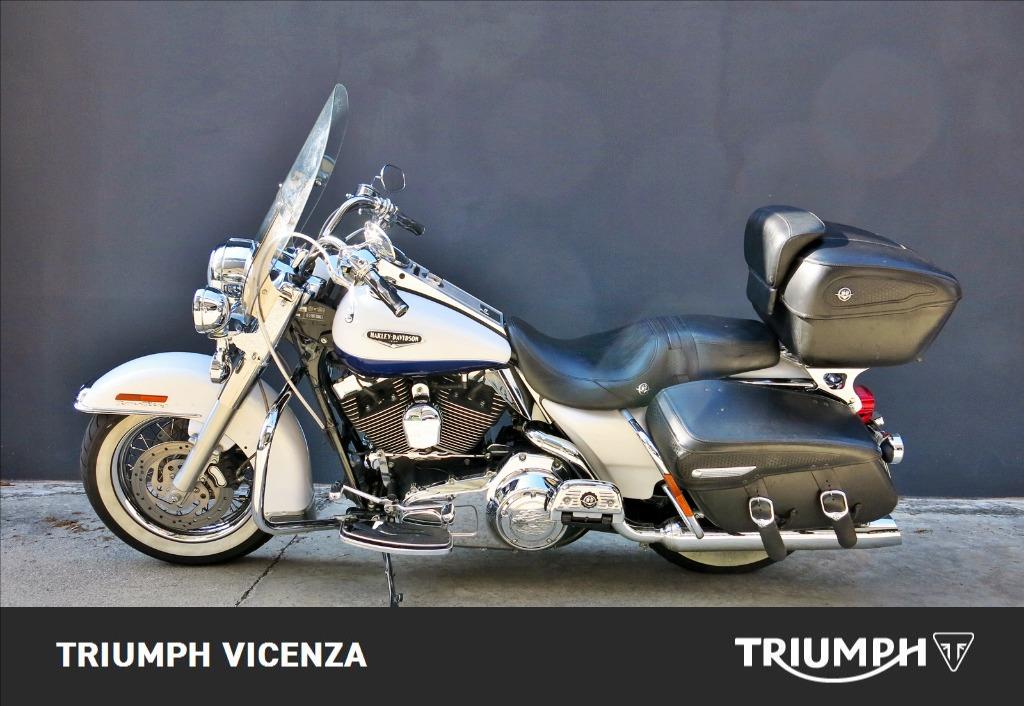 HARLEY DAVIDSON Road King 1584 FLHRC  Classic