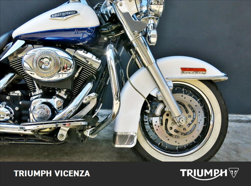 HARLEY DAVIDSON Road King 1584 FLHRC  Classic