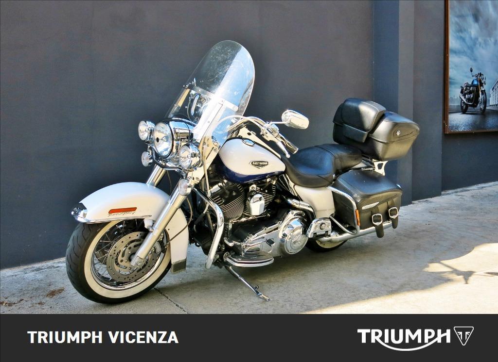 HARLEY DAVIDSON Road King 1584 FLHRC  Classic