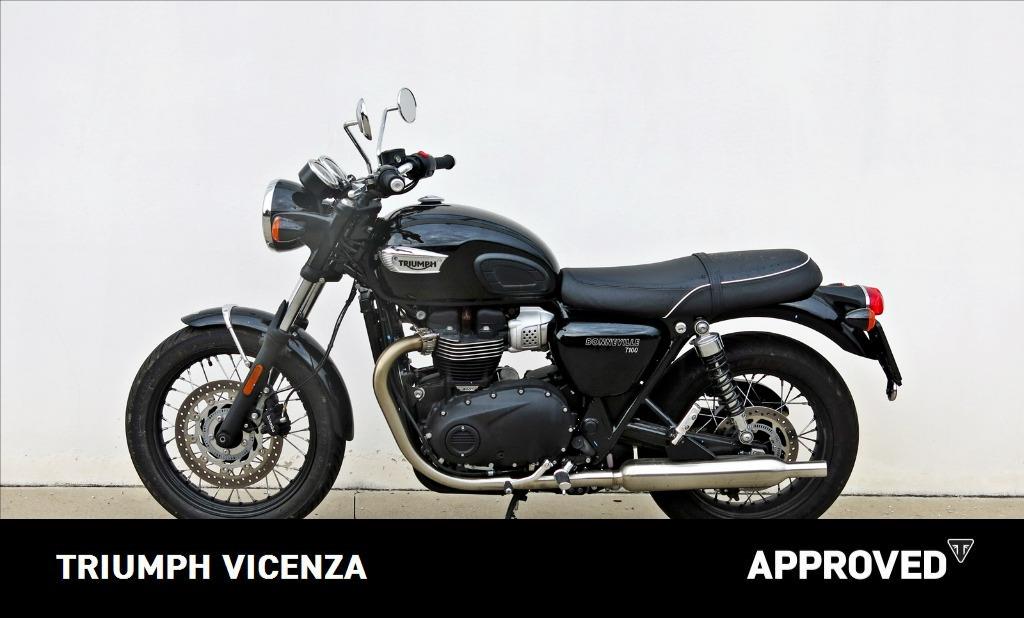 TRIUMPH Bonneville 900 T100 
