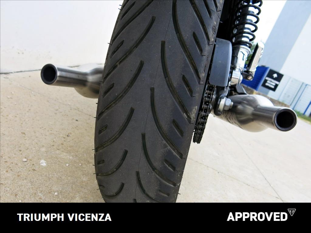 TRIUMPH Bonneville 900 T100 