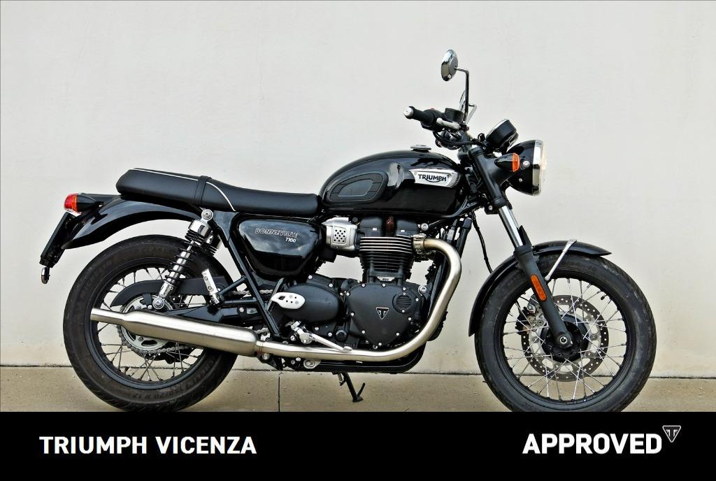 TRIUMPH Bonneville 900 T100 