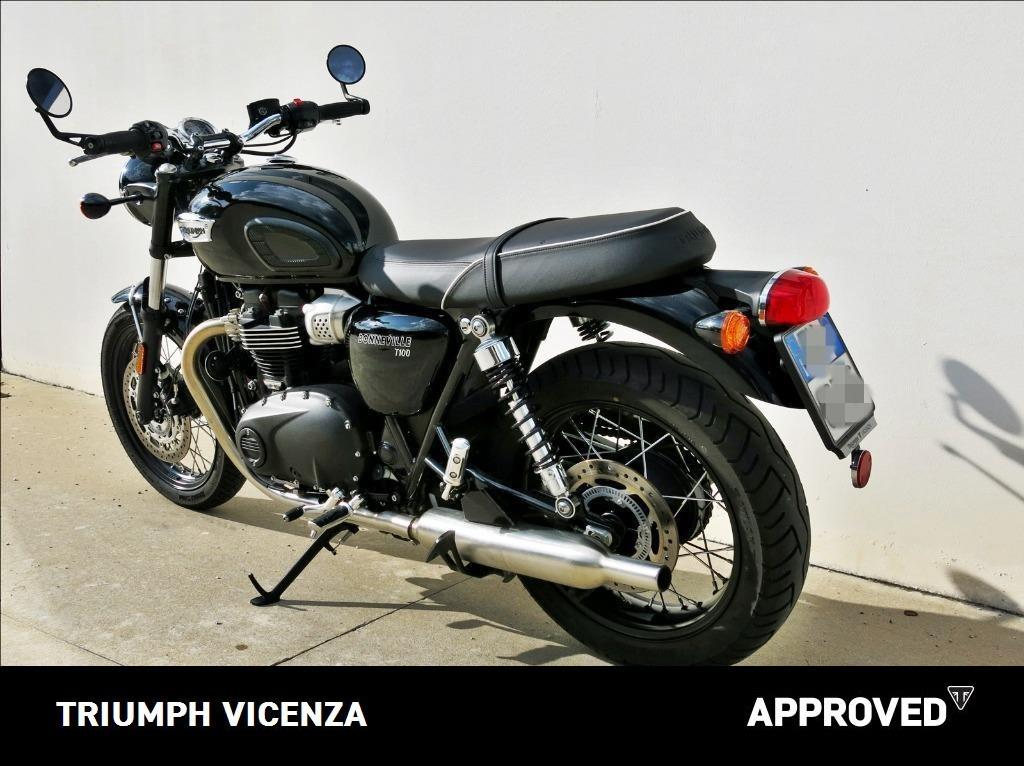 TRIUMPH Bonneville 900 T100 
