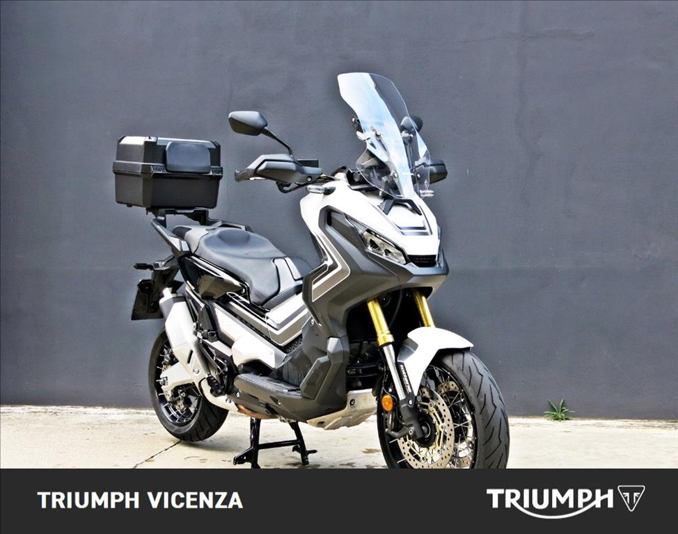 HONDA X-ADV 750 DCT Abs