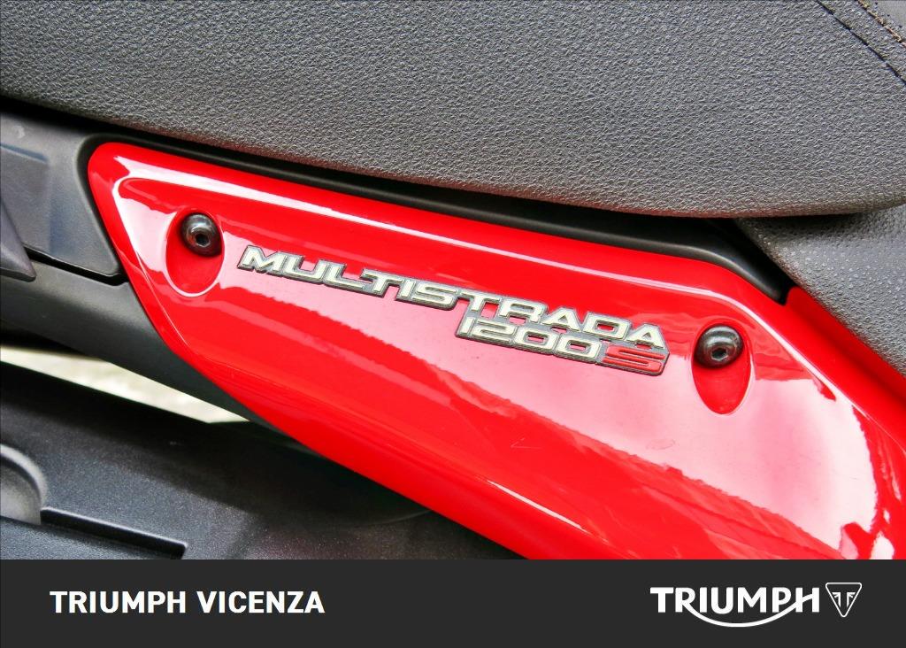DUCATI Multistrada 1200 S Touring