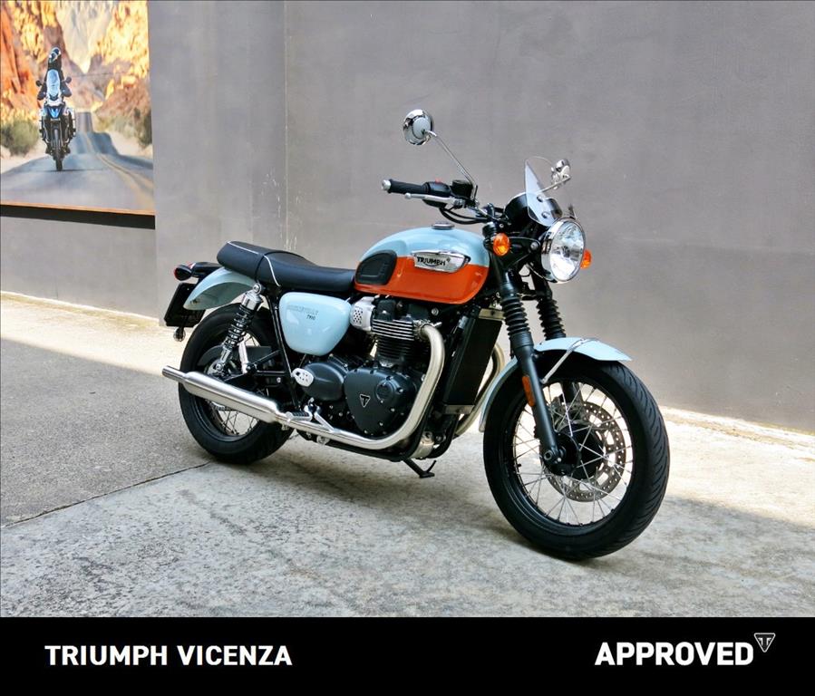 TRIUMPH Bonneville 900 T100 