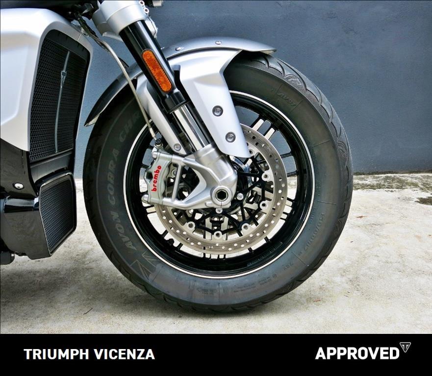 TRIUMPH Rocket III 2500 R