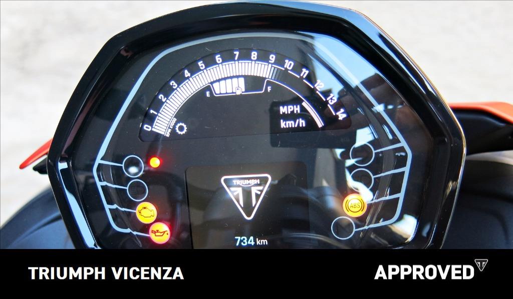 TRIUMPH Street Triple 765 R