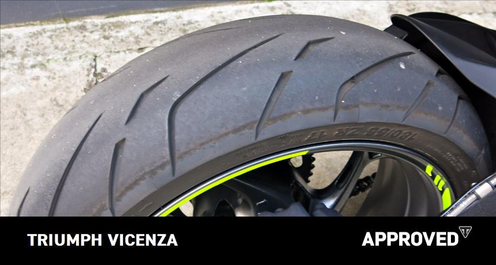 TRIUMPH Street Triple 765 R