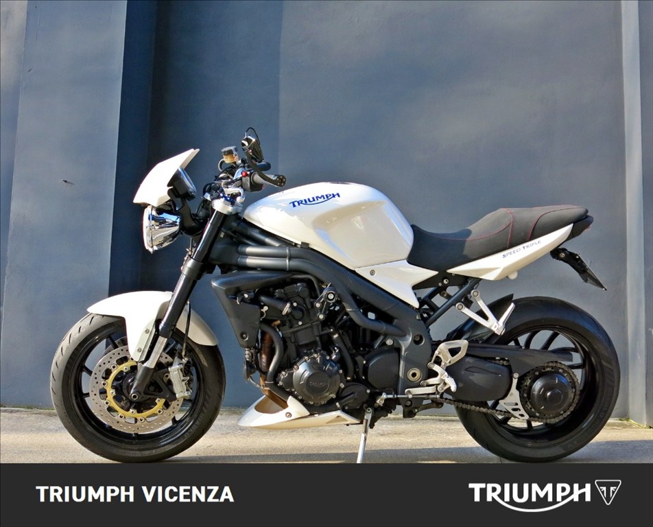 TRIUMPH Speed Triple 1050 