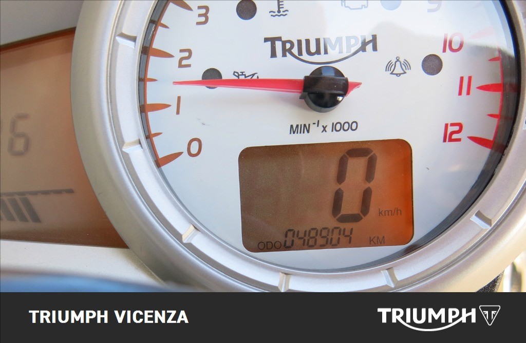 TRIUMPH Speed Triple 1050 