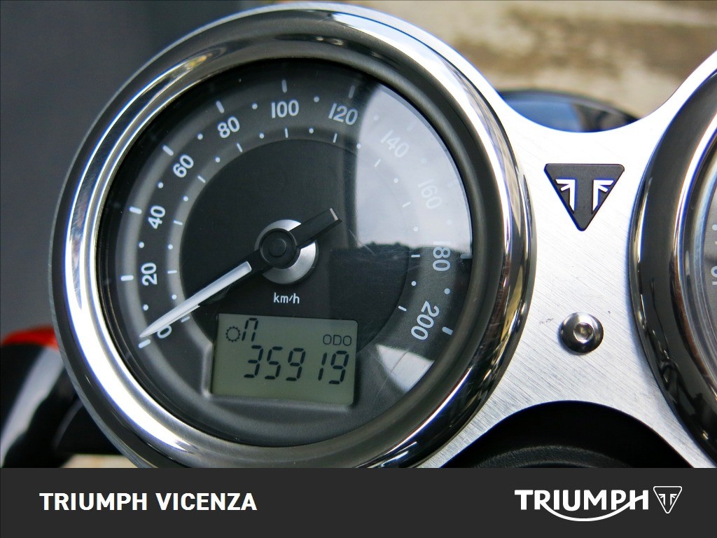 TRIUMPH Bonneville 1200 T120 Black Abs