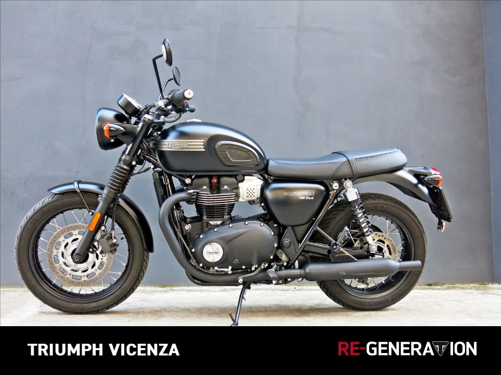 TRIUMPH Bonneville 900 T100 Black