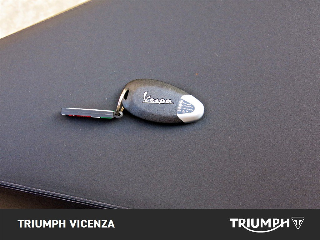 VESPA Vespa GTS 300 hpe Super Abs