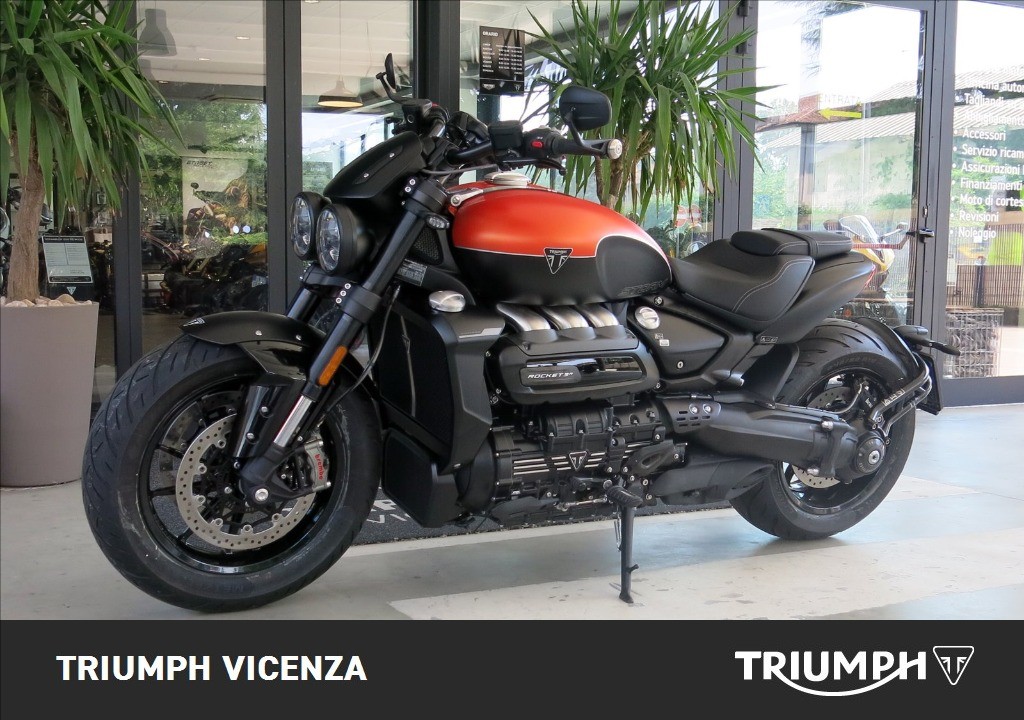 TRIUMPH Rocket III 2500 Storm R