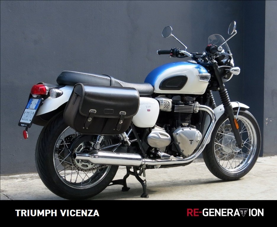 TRIUMPH Bonneville 900 T100 