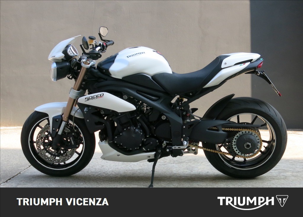 TRIUMPH Speed Triple 1050 