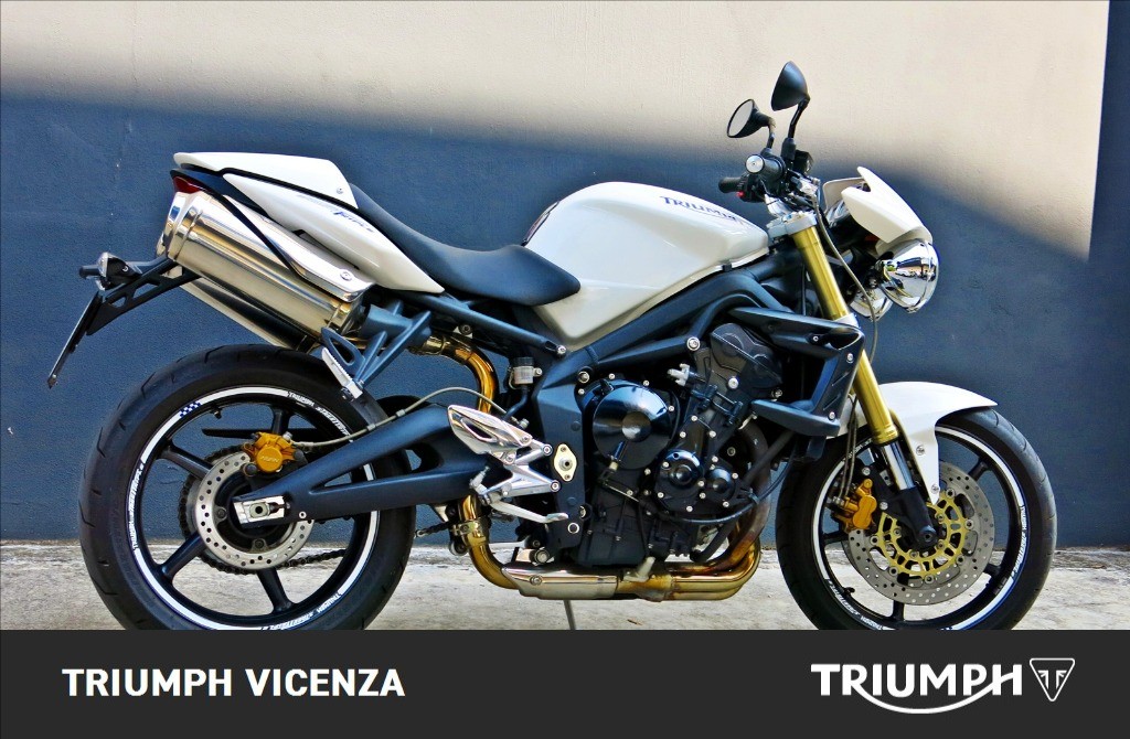 TRIUMPH Street Triple 675 