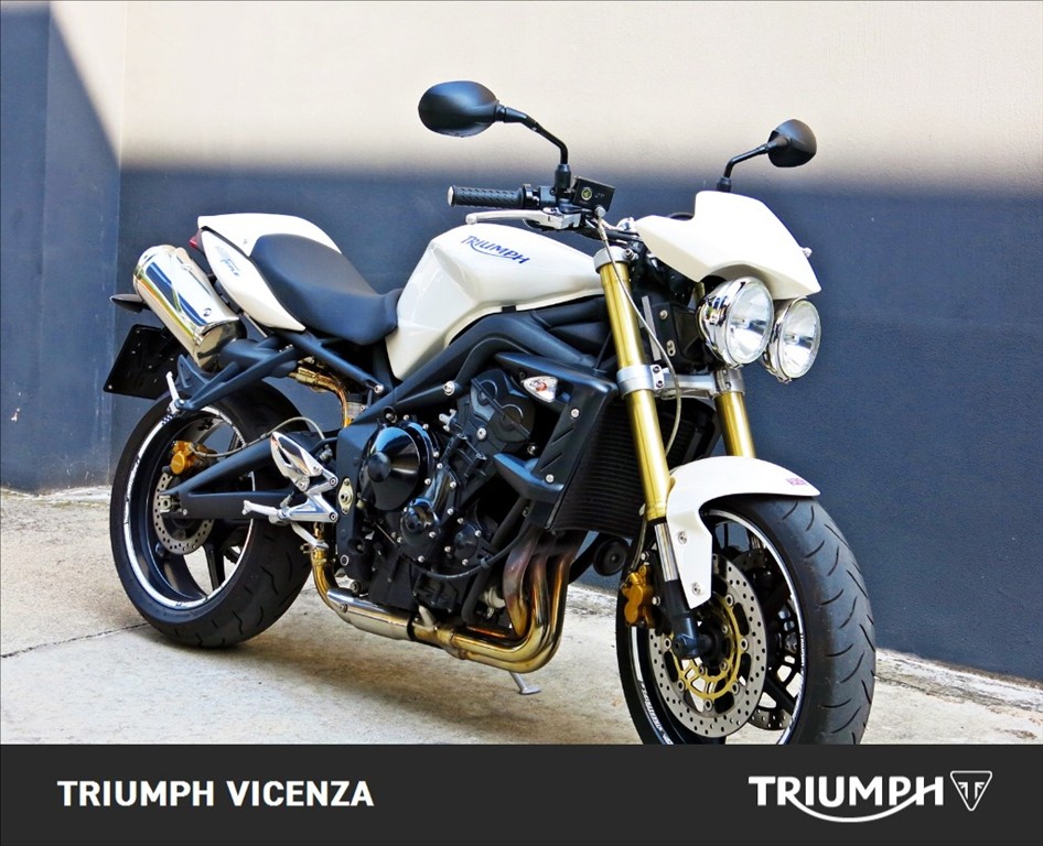 TRIUMPH Street Triple 675 