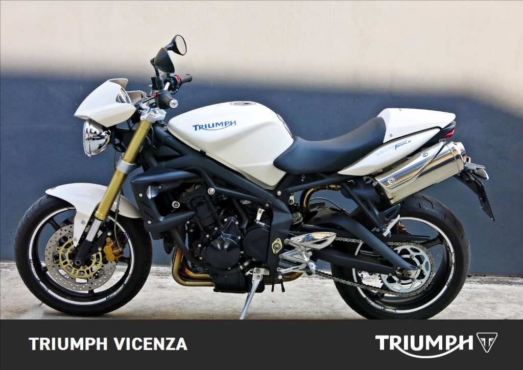 TRIUMPH Street Triple 675 