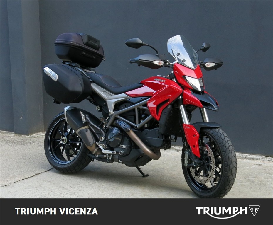 DUCATI Hyperstrada 821 