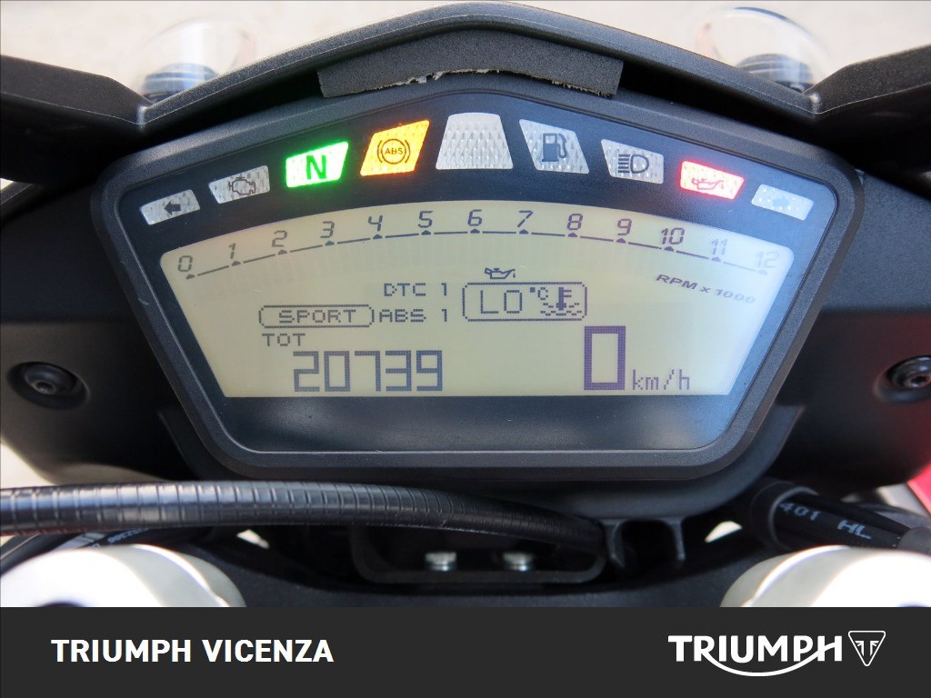 DUCATI Hyperstrada 821 