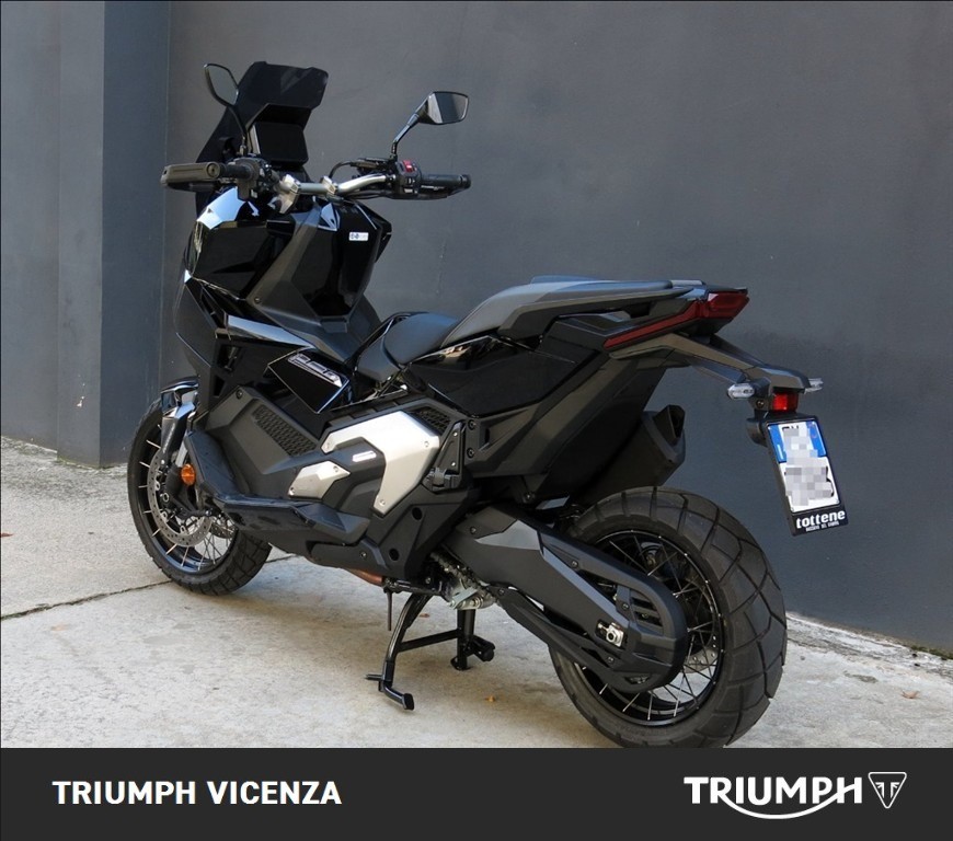 HONDA X-ADV 750 DCT Abs