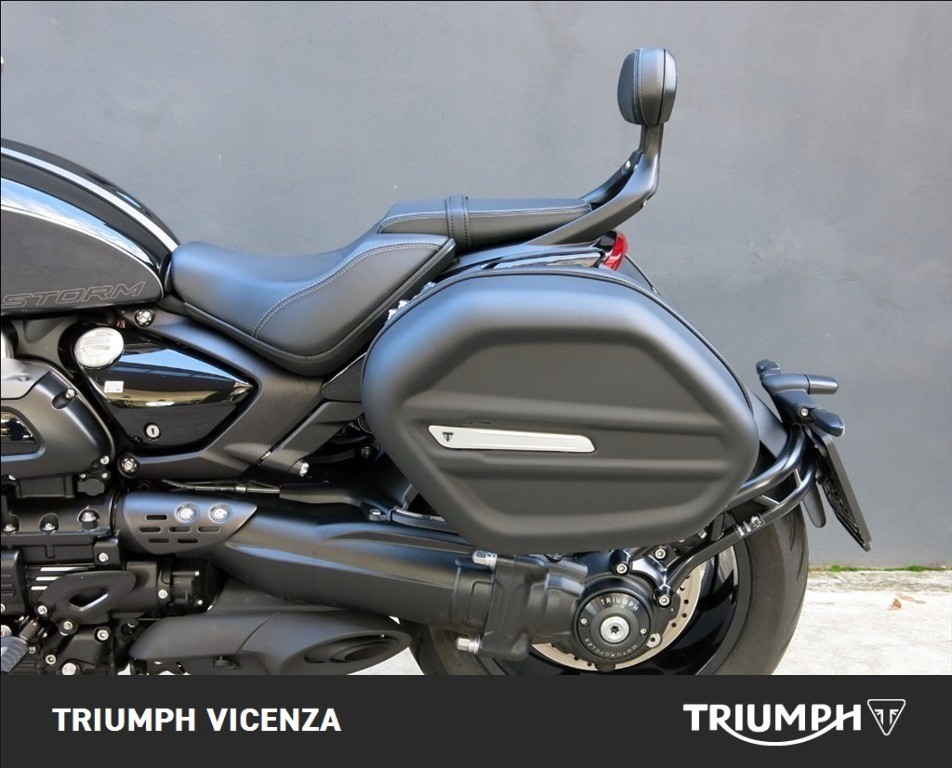 TRIUMPH Rocket III 2500 Storm R