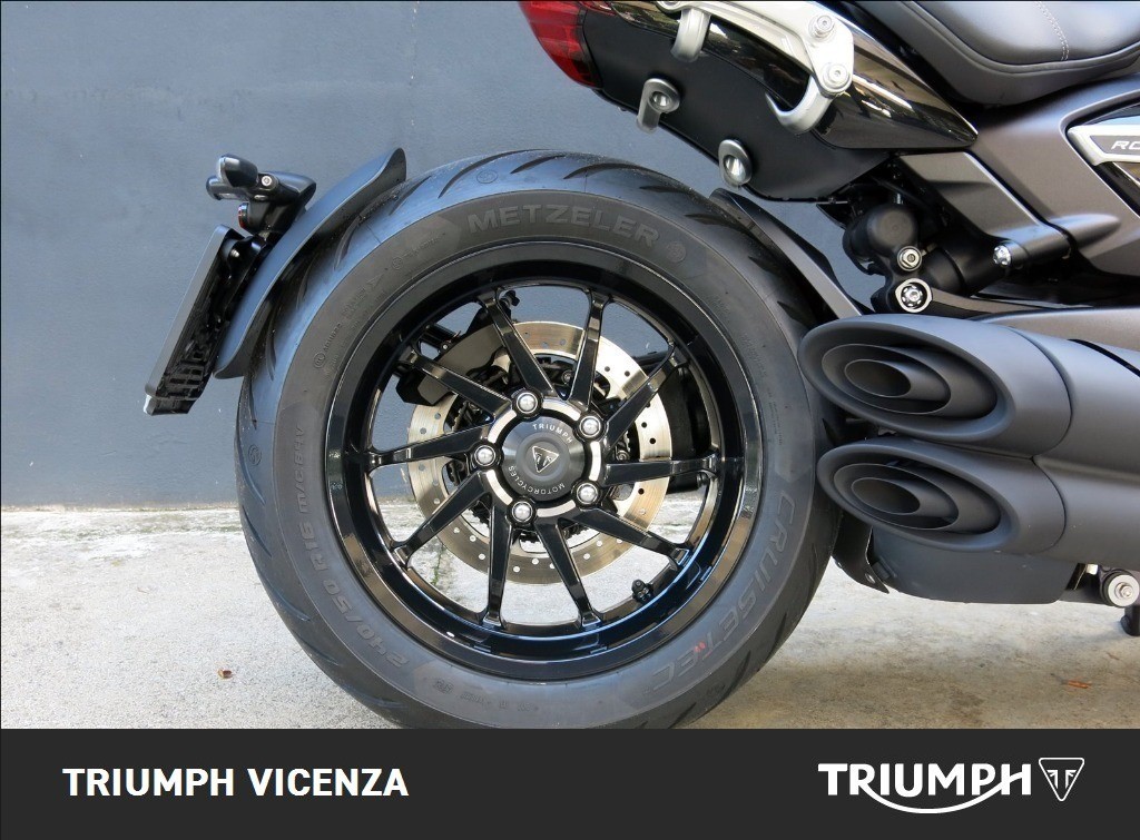 TRIUMPH Rocket III 2500 Storm R